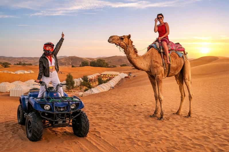 Merzouga : balade à dos de chameau, sandboard et dîner dans un camp de luxe - dromadaire