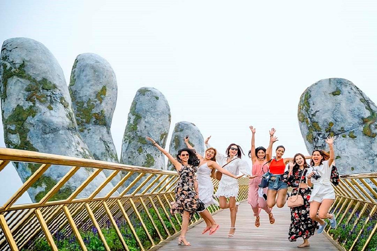 Da Da Nang: tour giornaliero delle colline di Ba Na e del Golden Bridge in funiviaDa Da Nang: escursione alle colline di Ba Na e al Golden Bridge