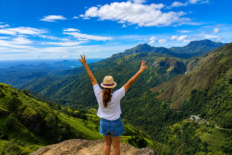 Ella: Hidden Trails Tuk-Tuk Tour with Waterfalls