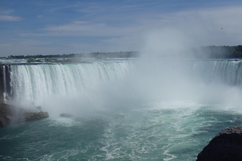 Niagara Falls, Ontario: Day tour starting in Toronto