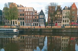 Amsterdam: geführte Stadtführung mit ortskundigem Guide auf Deutsch