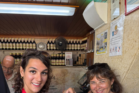 Lisbon: Vegan Food and Culture Walking Tour with Tastings