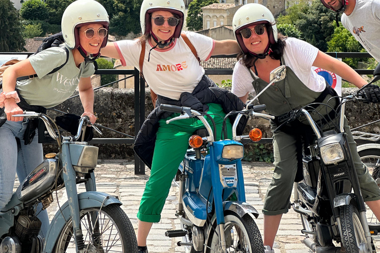 Saint-Emilion: gite e visite in motorini d&#039;epocaSaint-Emilion: gite e visite in motorini vintage