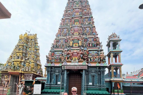 From Colombo: 2-Day Sigiriya and Kandy Private Heritage Tour