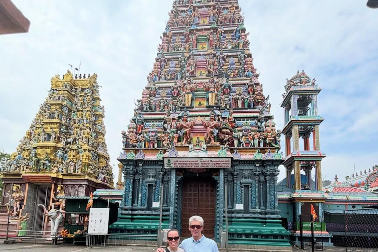 From Colombo: 2-Day Sigiriya and Kandy Private Heritage Tour