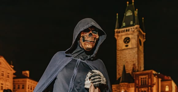 Prague: Ghost Walking Tour Where Legends Come To Life