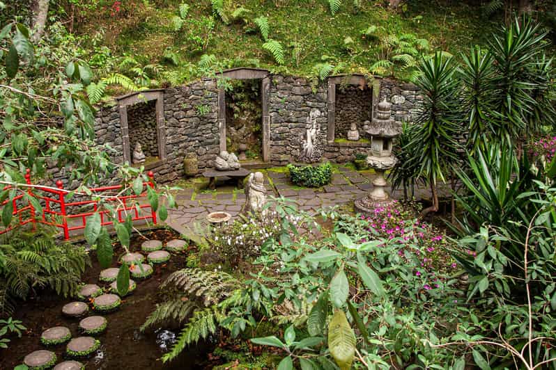 Madeira: Monte Tropical Garden + Old Town Tuk Tour by MadTuk