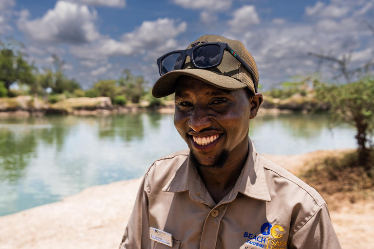 Vanuit Zanzibar: Selous G.R. safari met overnachting en vluchtengedeelde safari