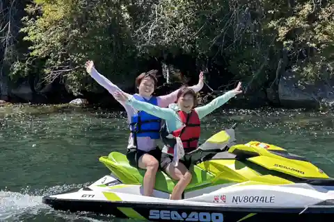 Lake Tahoe: Guided Wave Runner Tour to Emerald Bay