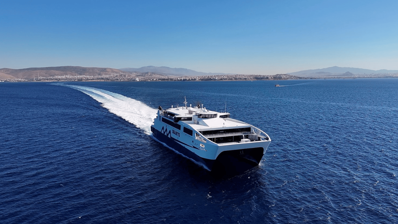 Athen: Fährfahrt zwischen Athen und Mykonos