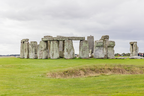 London: Windsor Castle, Stonehenge & Bath Full-Day Tour Tour with Stonehenge Entry Only - French