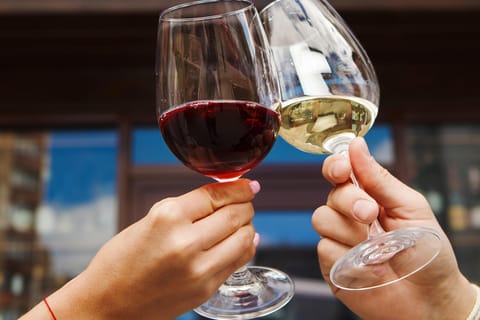 Weiß & Rot - Kurzführung mit Wein in Würzburg