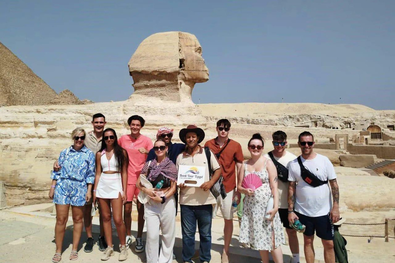 Hurghada: Viagem de um dia ao Cairo de avião, pirâmides, esfinge e museuEntrada para as Pirâmides de Gizé, a Esfinge e o Grande Museu Egípcio