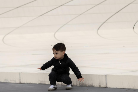 Baku: Heydar Aliyev Center Photoshoot (Flying Dress Option)