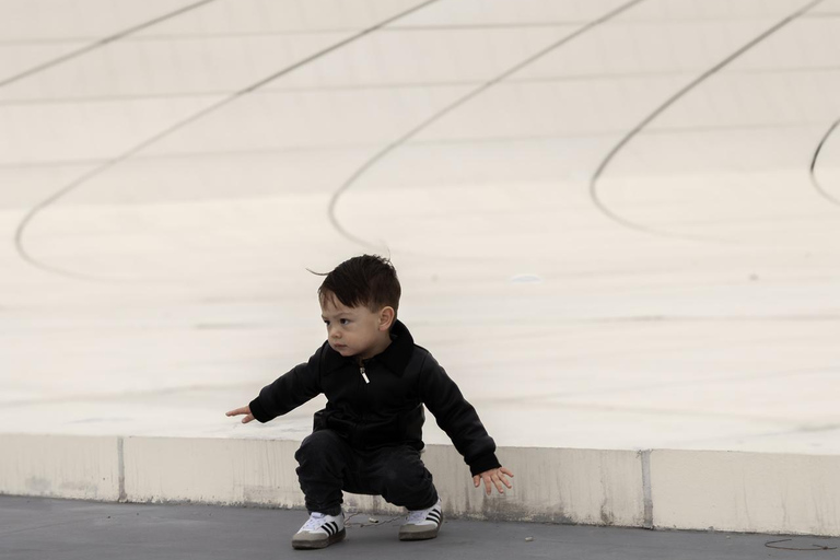 Baku: Heydar Aliyev Center Photoshoot (Flying Dress Option)