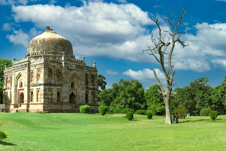 Delhi: Lodhi Gardens Walking Tour Lodhi Gardens Walking Tour with Transfers