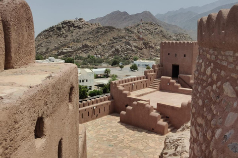 Visit Nakhal Fort, Ain Al Thawarah, & Wadi Bani Auf Tour