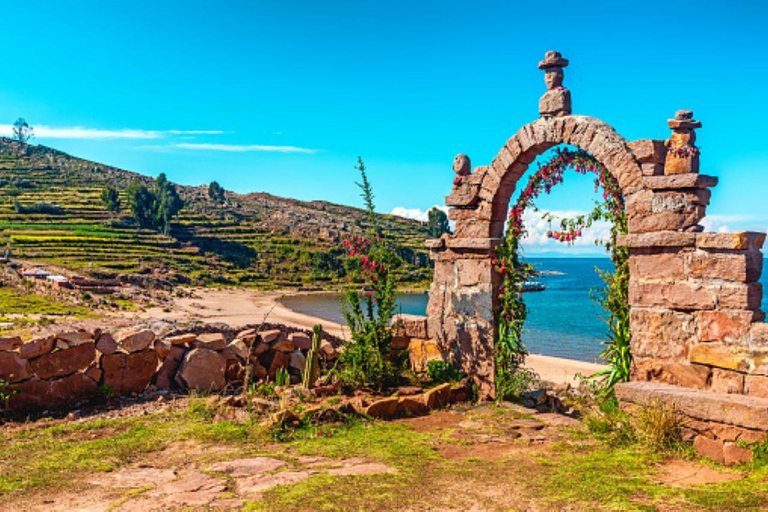 Puno: Aymara Route and Titicaca Castle |Entrance|