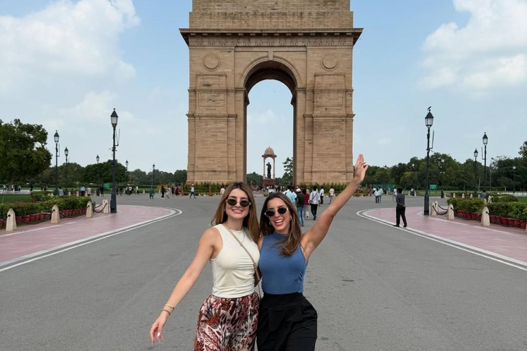 From Delhi: 5-Day Golden Triangle & Tiger Safari Journey Transportation and guide service only