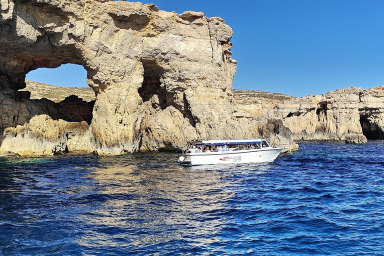 Private Comino Sunset Cruise with Food & Wine Options