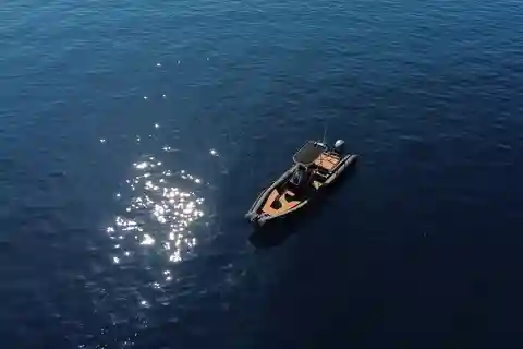 Zadar : Visite d'une demi-journée en bateau à moteur avec plongée en apnée et boissons