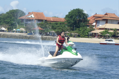 Tredubbelt vattensportpaket Jetski, banan, parasailing