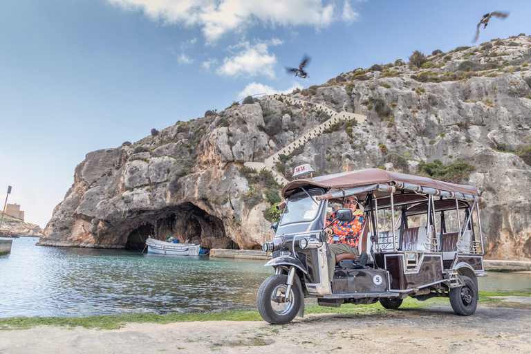 From Malta: Gozo Tuk-Tuk Tour with Comino Mini Cruise With Italian-Speaking Tour Leader