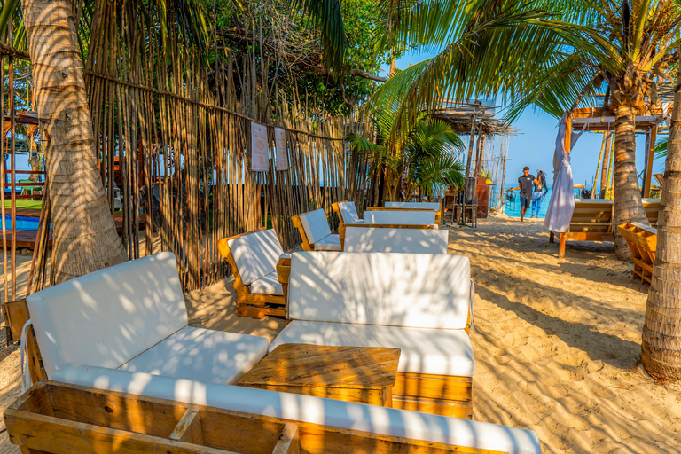 Rosario Islands from Cartagena: Catamaran, Snorkeling, and All-Inclusive 5 Rosario Islands from Cartagena: Catamaran, Snorkeling, and All-Inclusive