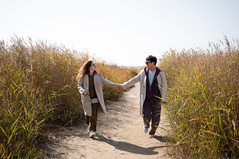 Busan: Private Photoshoot with Professional Photographer