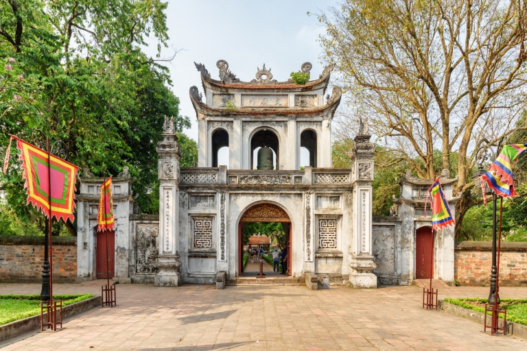 Hanoi: geschiedenis- en cultuurtour op een motorfietsGeschiedenis en cultuur Tour op een motor: ophalen bij het hotel
