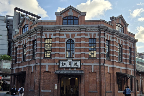 Taipei Private Tour: Heights, Heritage & Local Life Sunset & Night Market