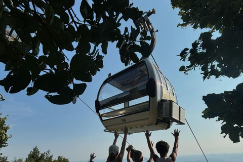 Excursão a pé por Tirana e montanha Dajti com teleférico incluído