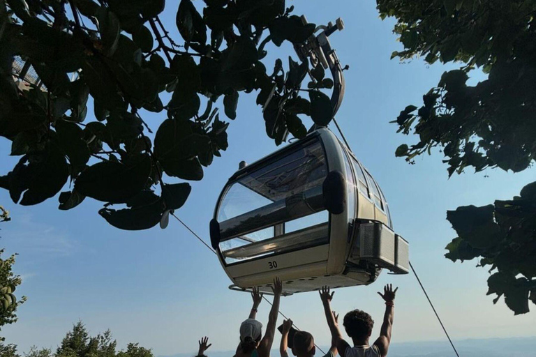 Visite à pied de Tirana et de la montagne Dajti avec téléphérique inclus