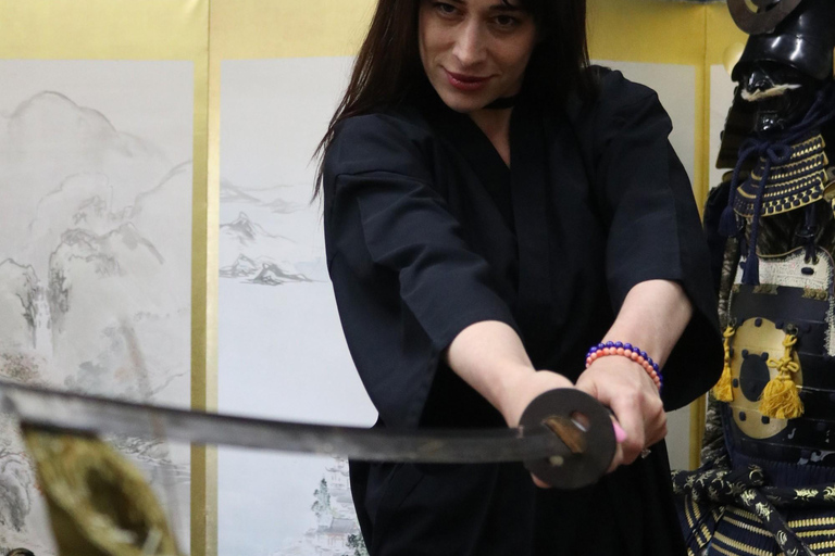 Osaka: Learn Bushido - Trial Slashing with Samurai Sword Trial slashing in Bushido with Samurai Sword real sharpnes
