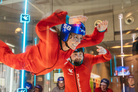 iFLY Sacramento First Time Flyer ExperienceSacramento: Doświadczenie w tunelu aerodynamicznym iFLY