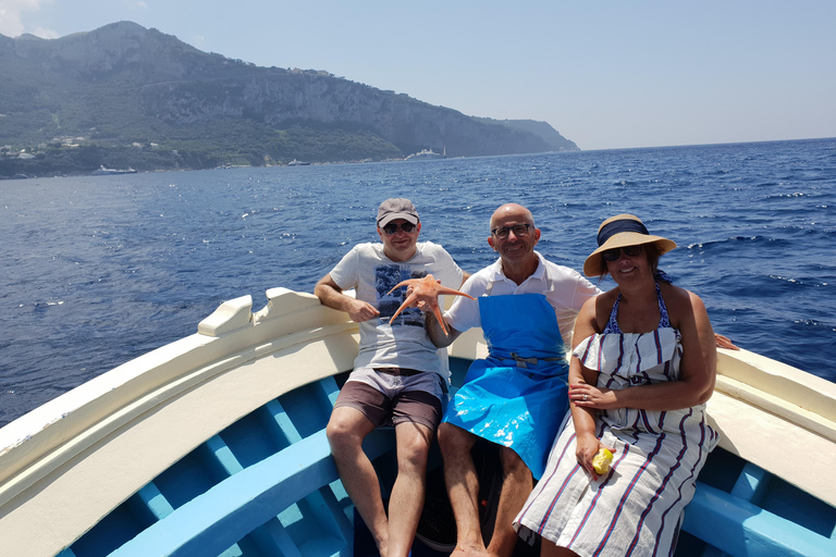 Sorrento: Boat Tour with Swimming Stops and Drinks
