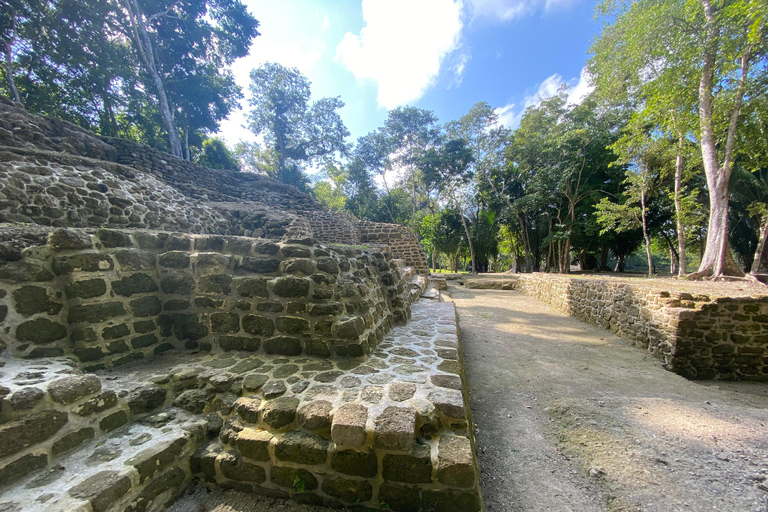 From Bacalar: Ichkabal Ruins + Lagoon Tour + Los Rápidos 2 Highligts Only: Ichkabal Mayan Ruins & Pontoon Boat Tour