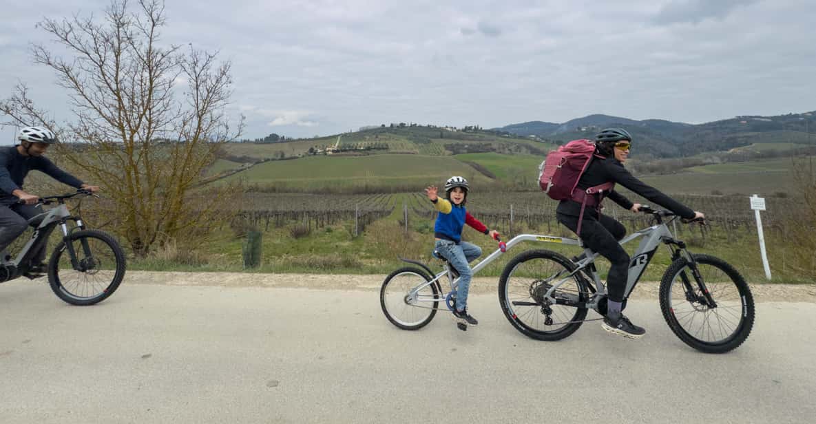Afbeelding 3 van Begeleide e-bikerit voor het gezin: Toscaanse lunch en spelletjes aan de rivier