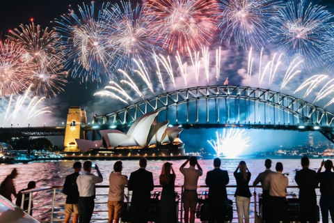 Sydney: Prime NYE 2027 Cruise with Dinner, DJ Set & Drinks