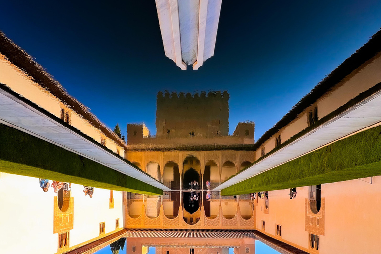 Granada: Tour privado completo de la Alhambra con los Palacios Nazaríes