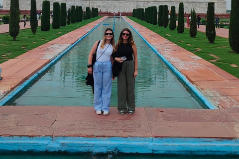 Agra: Private Taj Mahal Skip-the-Line Tour with Tickets Private Tour with Expert Guide only