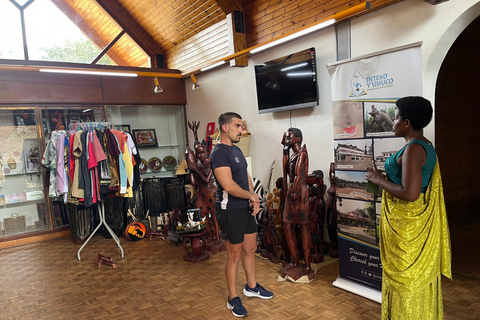 Kigali: Tour cultural por el palacio real, el museo y el memorial.Kigali: Visita cultural al palacio real, el museo y el memorial