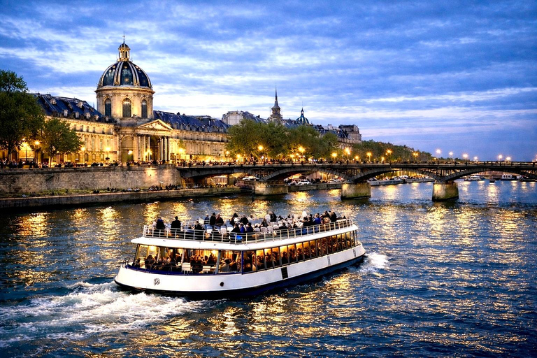 Paris: Day or Evening River Cruise with Musical Ambiance Paris: Evening River Cruise with Musical Ambiance & Postcard