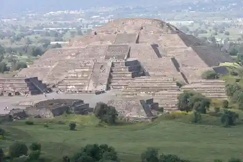 Centre historique et pyramides de Teotihuacan Dégustation de mezcal