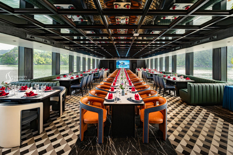 河内/卡巴兰哈湾游轮 - 皮划艇、按摩浴缸、滑水道河内/吉婆兰哈湾游船之旅：皮划艇、按摩浴缸、滑水道