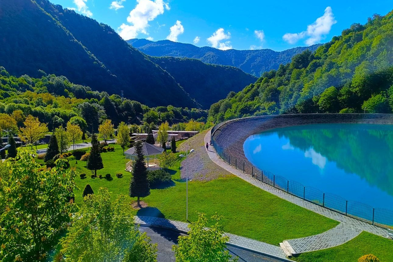 5 Days Guided Azerbaijan Tour