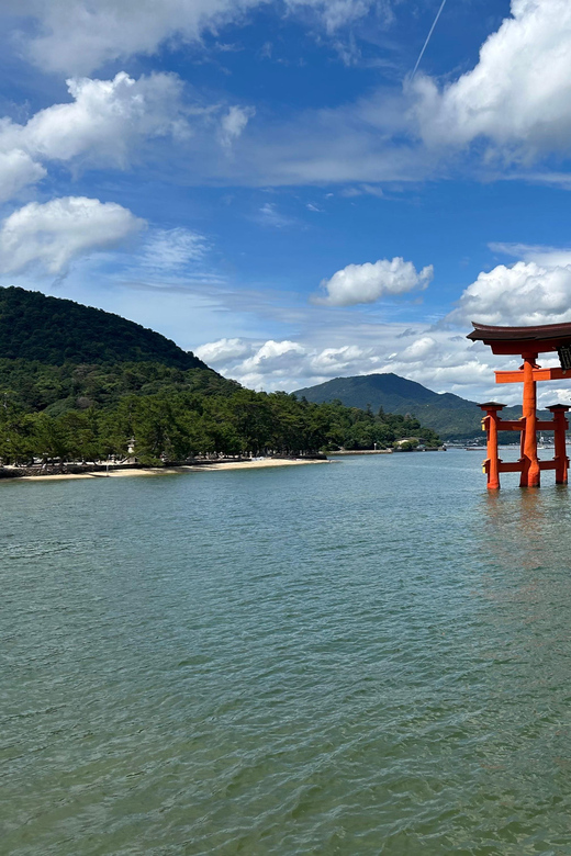広島・宮島 6.5時間ガイドツアー ― ドーム、公園、神社 | GetYourGuide