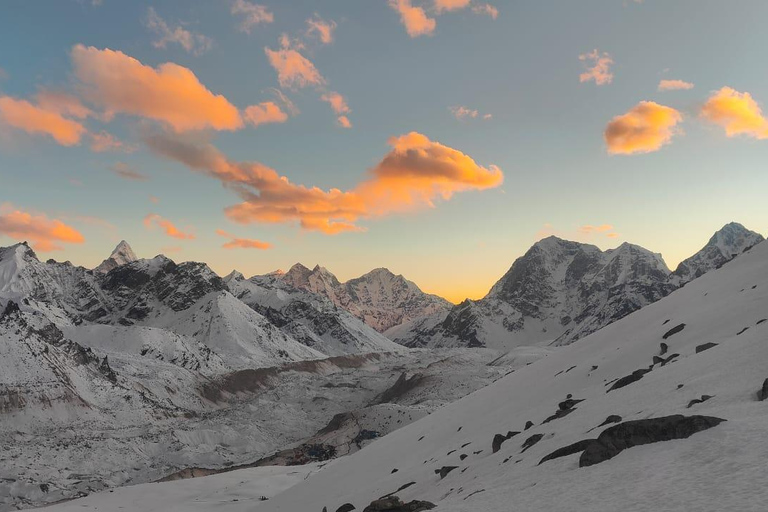 Kathmandu: 14-Day Everest Base Camp Trek via Salleri