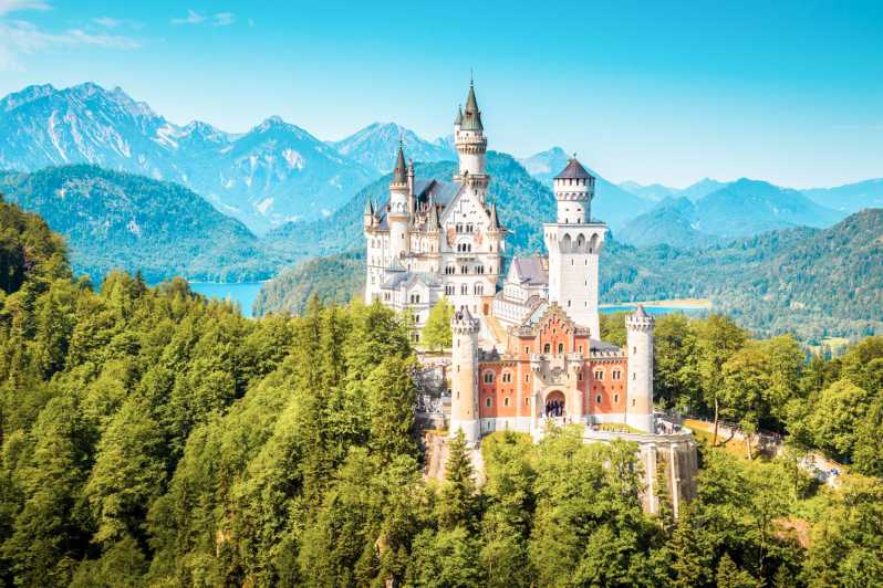 Vanuit München: premiumrondleiding kasteel Neuschwanstein en Linderhof