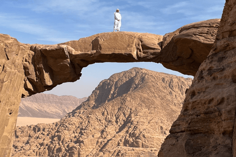 Wadi Rum: Wędrówka i wspinaczka na górę Burdah + tradycyjny lunch